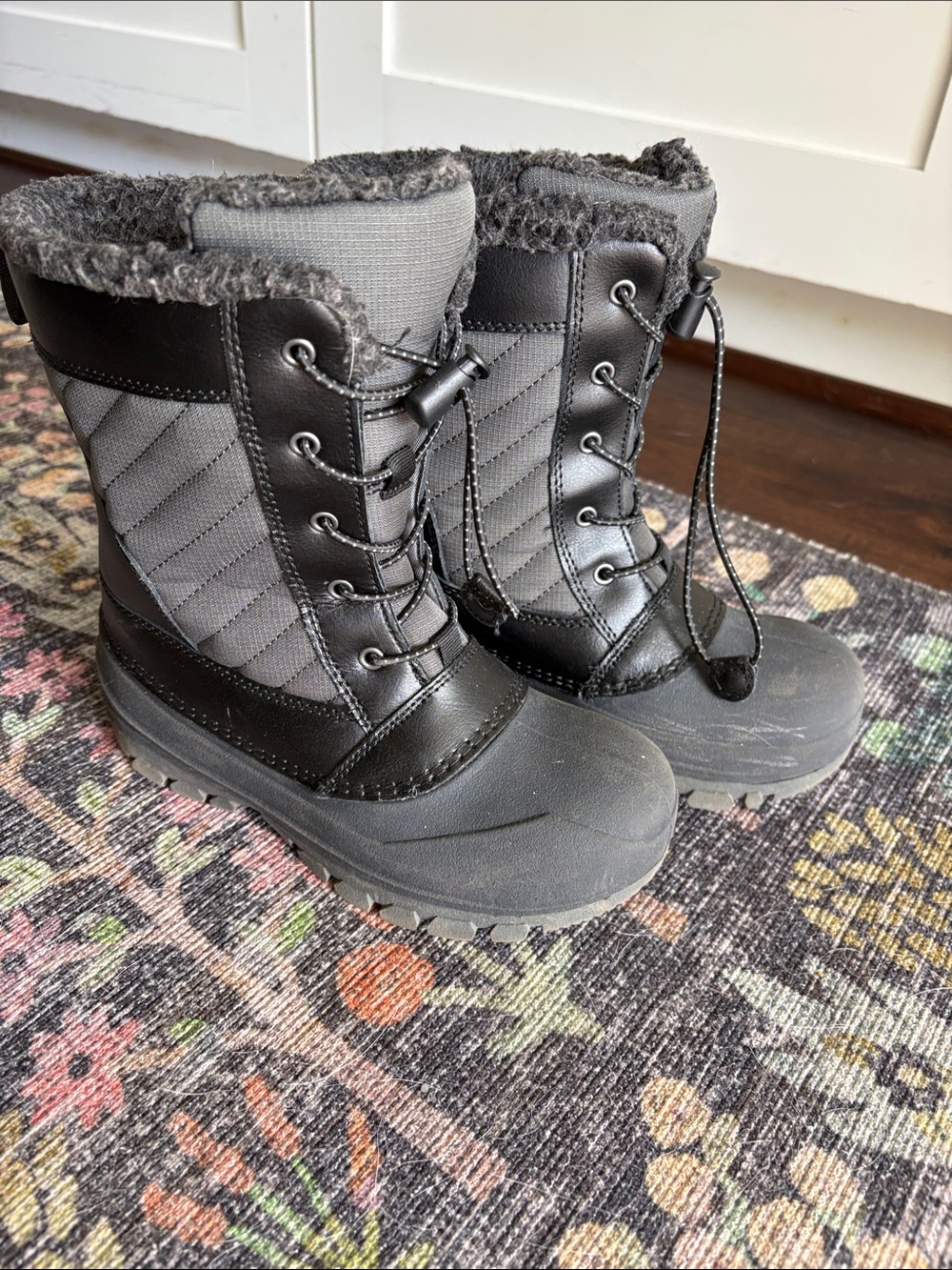 Kids Insulated Gray & Black Winter Snow Boots